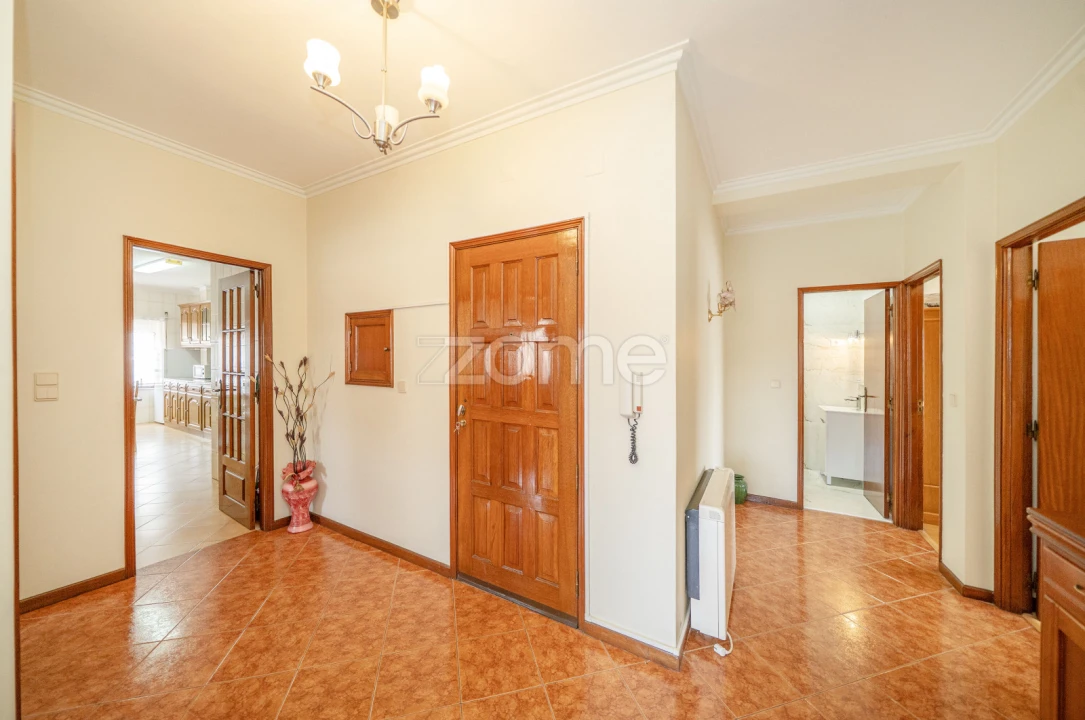 Apartamento T3 para Venda em Ferreiros e Gondizalves Foto 22
