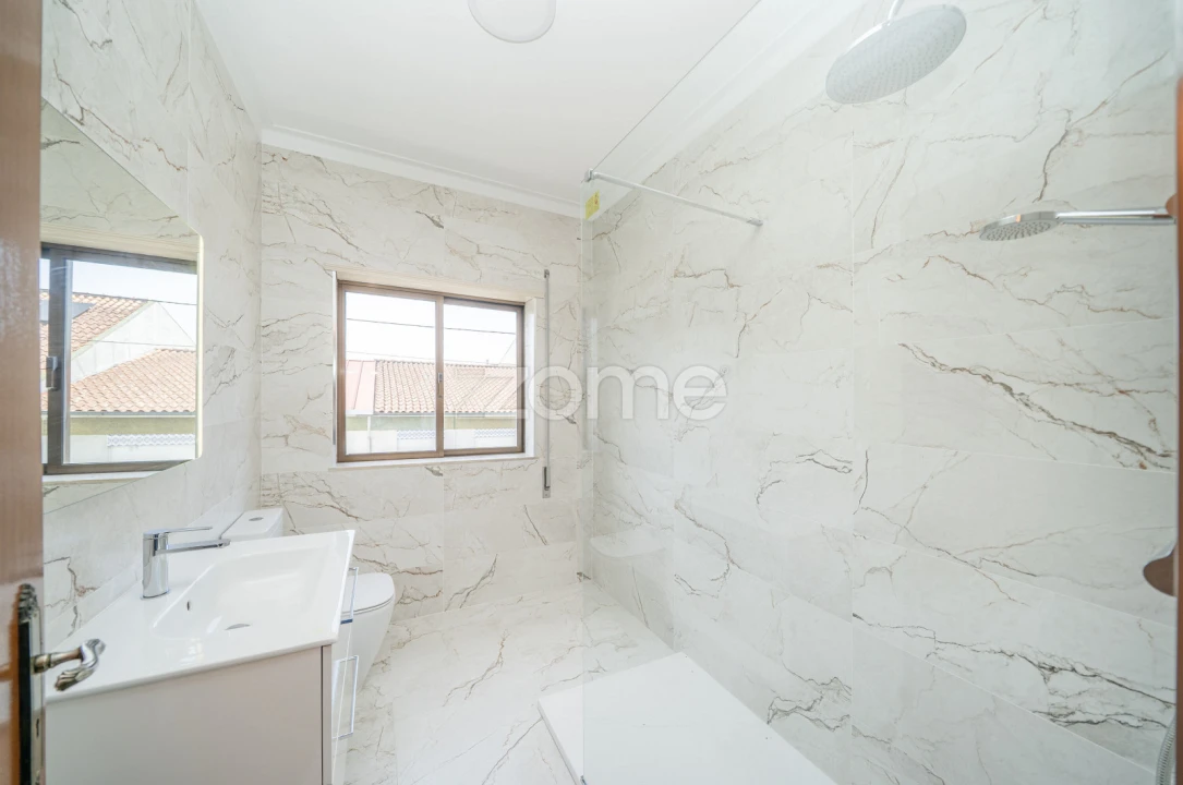 Apartamento T3 para Venda em Ferreiros e Gondizalves Foto 29