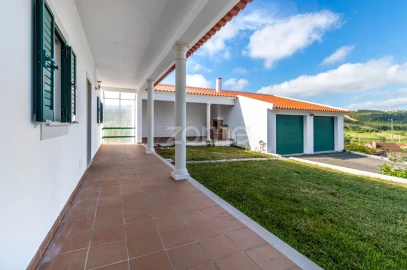 Moradia T3 para Venda em Alcobaça e Vestiaria