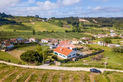 Moradia T3 para Venda em Alcobaça e Vestiaria