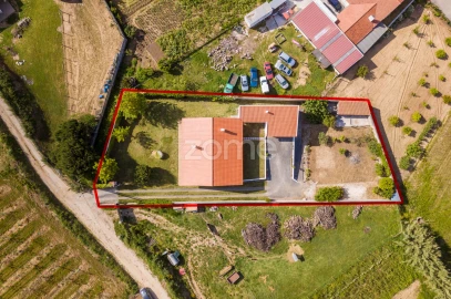 Moradia T3 para Venda em Alcobaça e Vestiaria