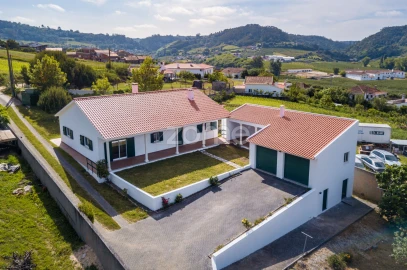 Moradia T3 para Venda em Alcobaça e Vestiaria