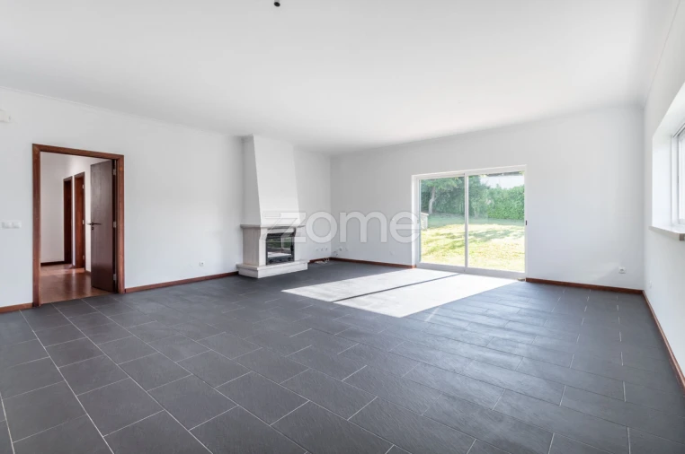 Moradia T3 para Venda em Alcobaça e Vestiaria Foto 28