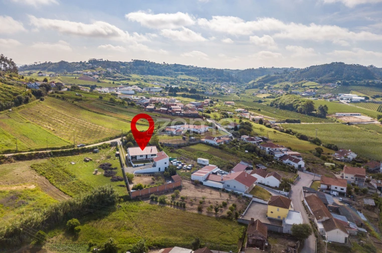 Moradia T3 para Venda em Alcobaça e Vestiaria Foto 48