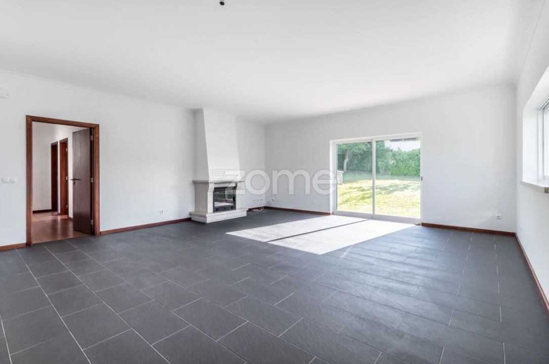 Moradia T3 para Venda em Alcobaça e Vestiaria Foto 28