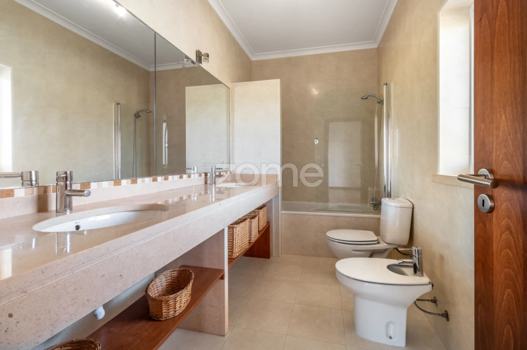 Moradia T3 para Venda em Alcobaça e Vestiaria Foto 35