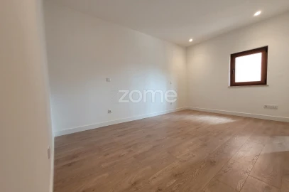 Moradia T3 para Venda em Marrazes e Barosa