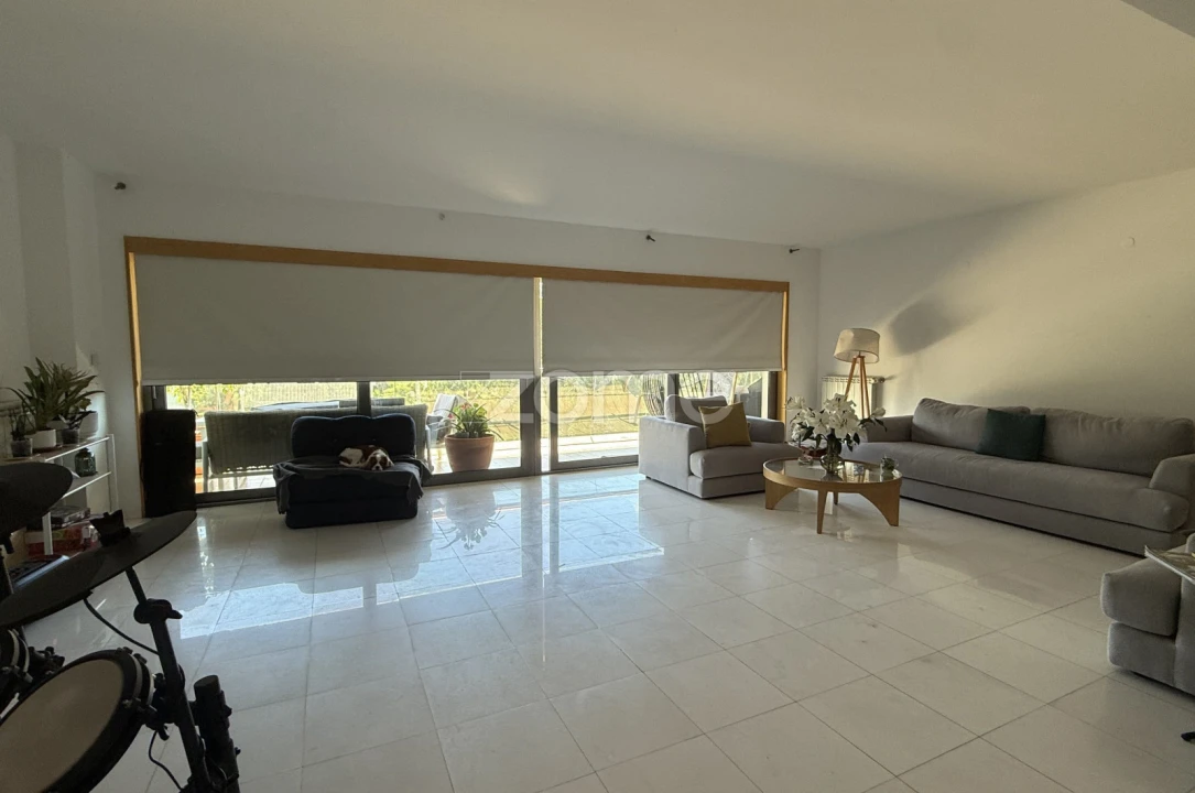 Apartamento T4 para Venda em Cascais e Estoril Foto 17