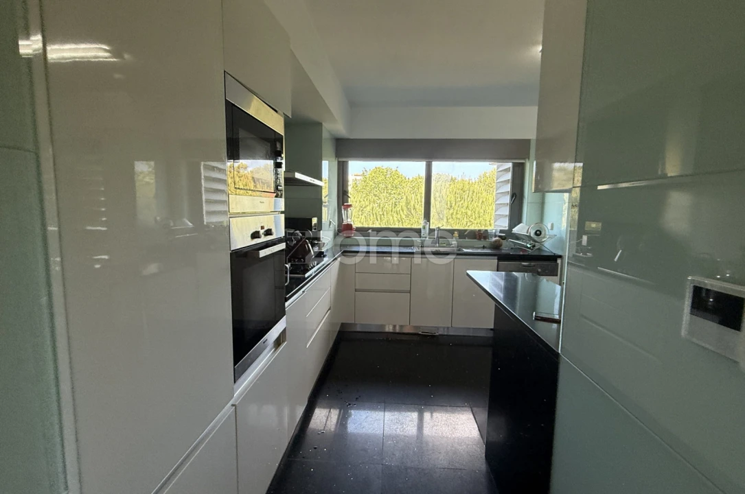 Apartamento T4 para Venda em Cascais e Estoril Foto 1
