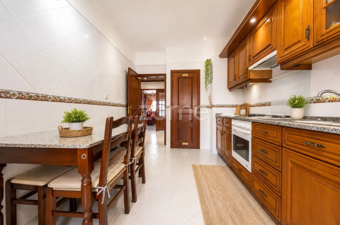 Apartamento T3 para Venda em Póvoa de Santa Iria e Forte da Casa Foto 11