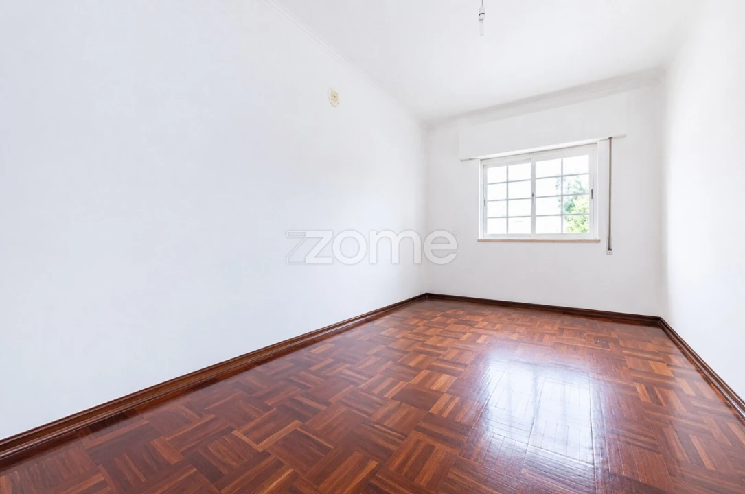 Apartamento T3 para Venda em Póvoa de Santa Iria e Forte da Casa Foto 12