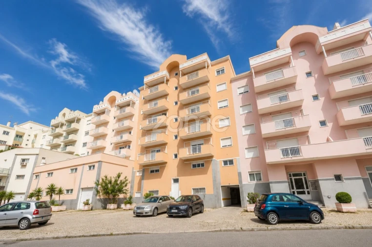 Apartamento T3 para Venda em Póvoa de Santa Iria e Forte da Casa Foto 2