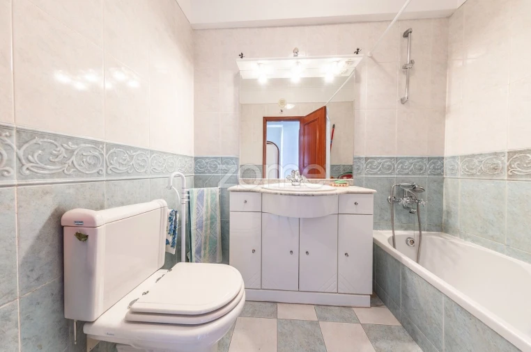 Apartamento T3 para Venda em Póvoa de Santa Iria e Forte da Casa Foto 16