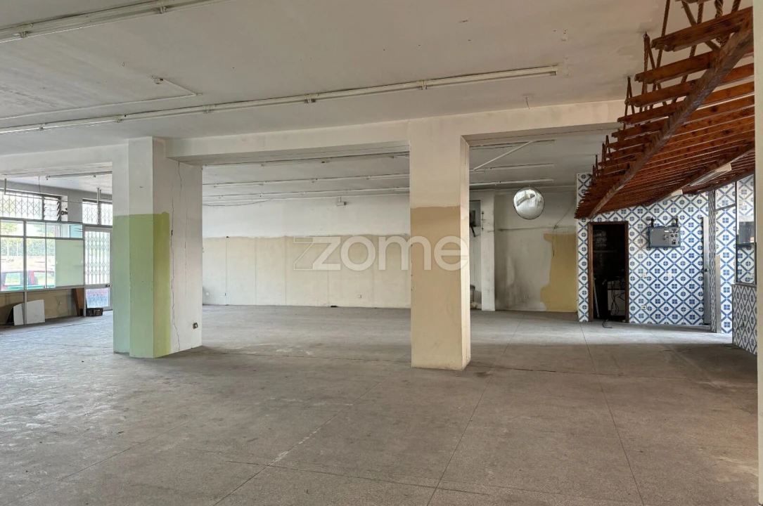 Apartamento T1 para Venda em São Paio de Oleiros Foto 9