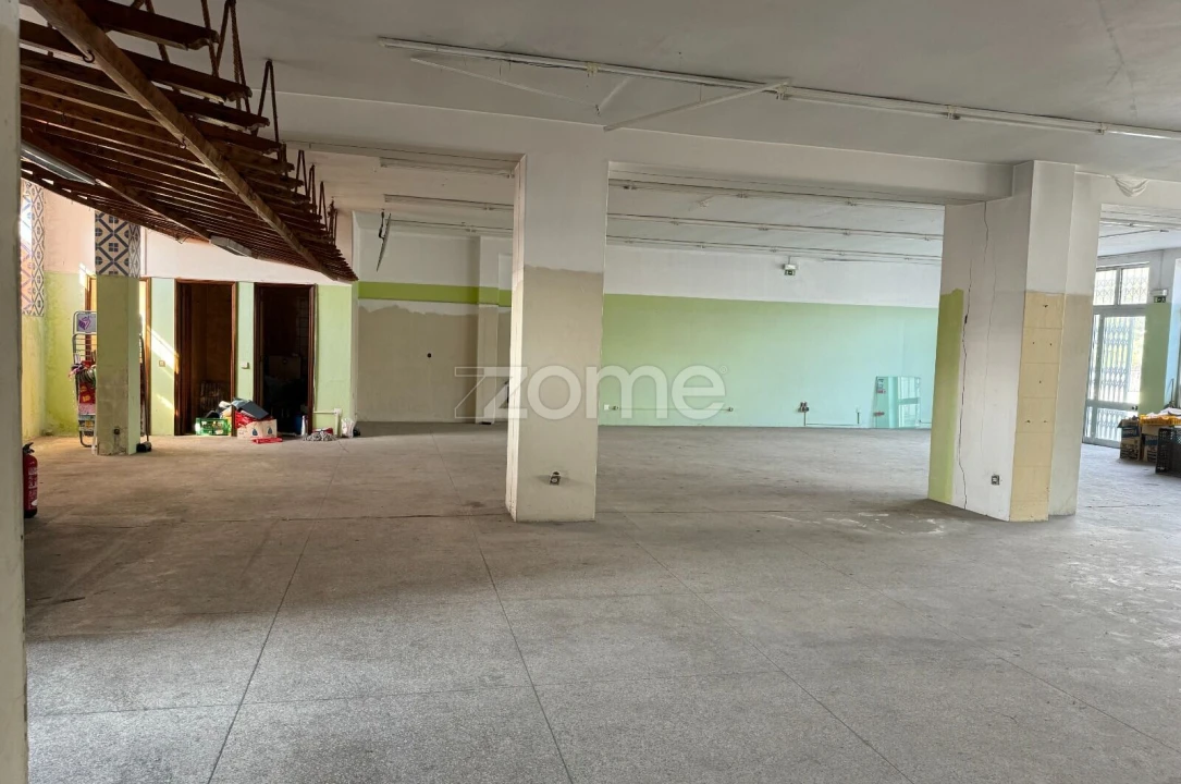 Apartamento T1 para Venda em São Paio de Oleiros Foto 12