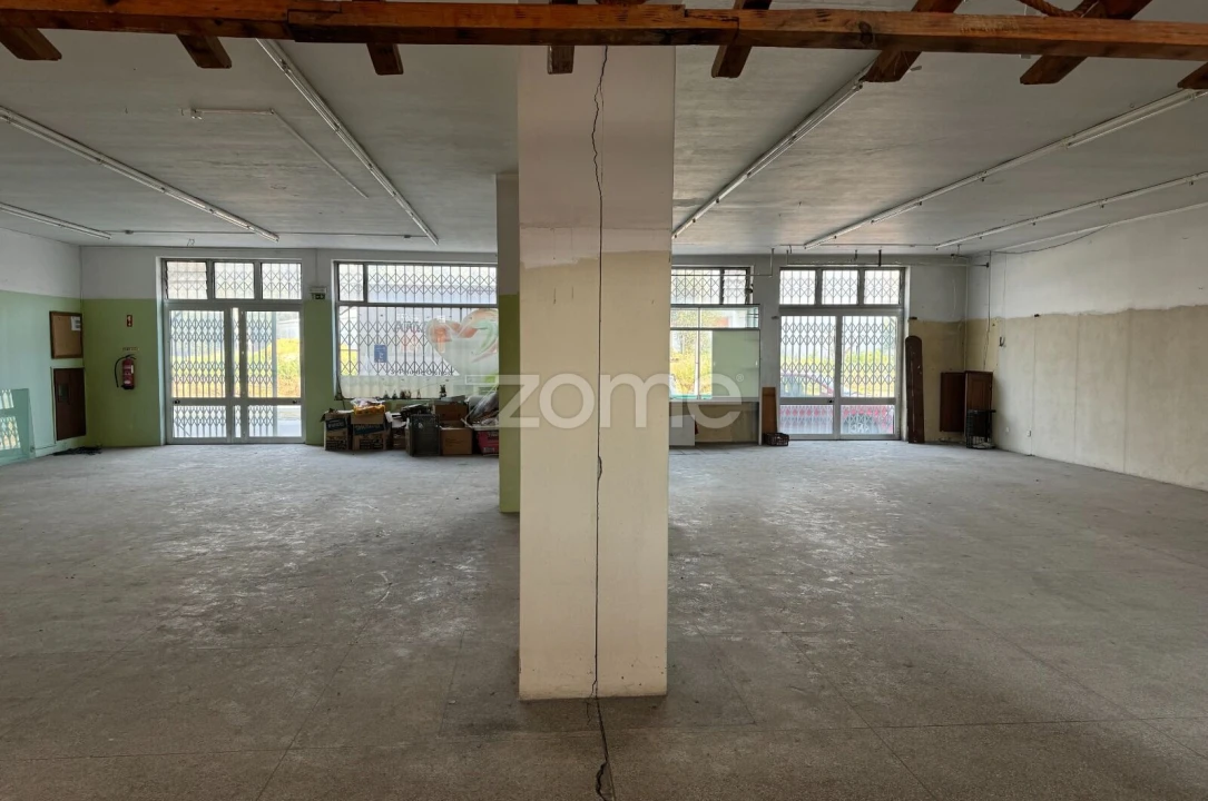 Apartamento T1 para Venda em São Paio de Oleiros Foto 16
