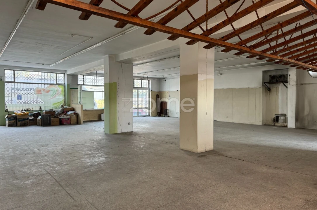 Apartamento T1 para Venda em São Paio de Oleiros Foto 10
