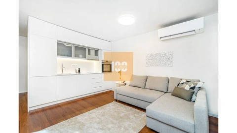 Apartamento T1 para Venda em Cedofeita, Santo Ildefonso, Sé, Miragaia, São Nicolau e Vitória