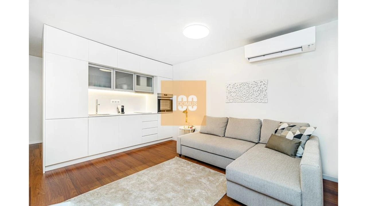 Apartamento T1 para Venda em Cedofeita, Santo Ildefonso, Sé, Miragaia, São Nicolau e Vitória Foto 7