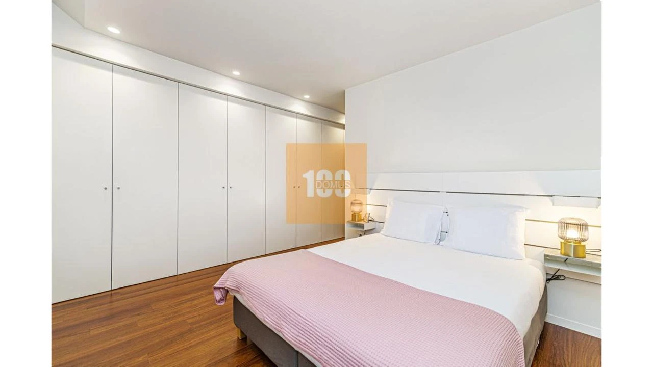 Apartamento T1 para Venda em Cedofeita, Santo Ildefonso, Sé, Miragaia, São Nicolau e Vitória Foto 13