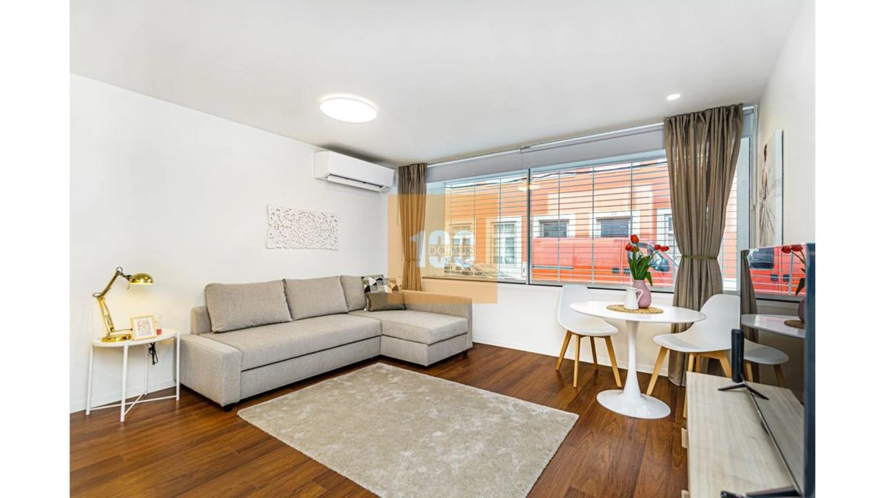 Apartamento T1 para Venda em Cedofeita, Santo Ildefonso, Sé, Miragaia, São Nicolau e Vitória Foto 4