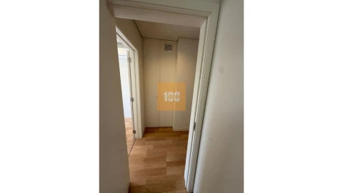 Apartamento T2 para Venda em Cedofeita, Santo Ildefonso, Sé, Miragaia, São Nicolau e Vitória