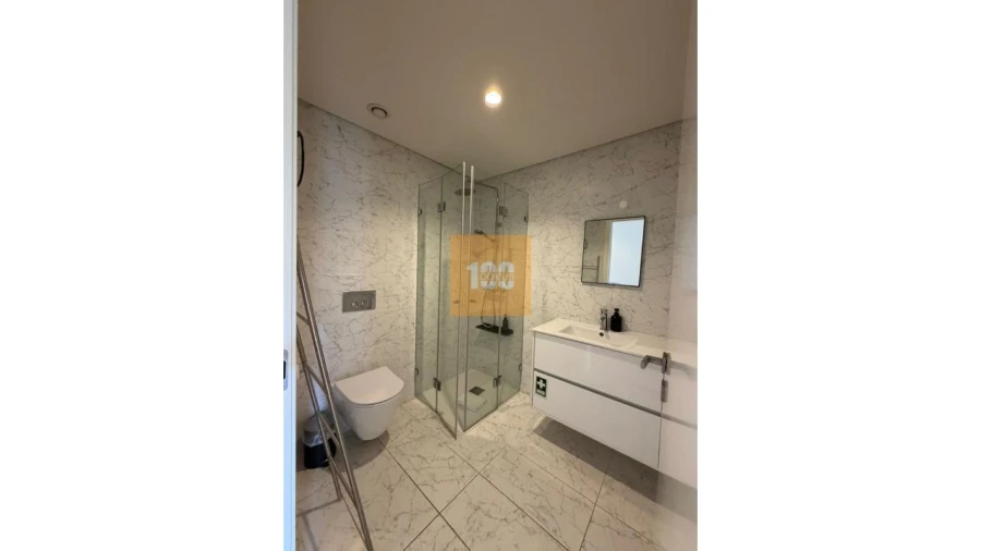 Apartamento T2 para Venda em Cedofeita, Santo Ildefonso, Sé, Miragaia, São Nicolau e Vitória Foto 8