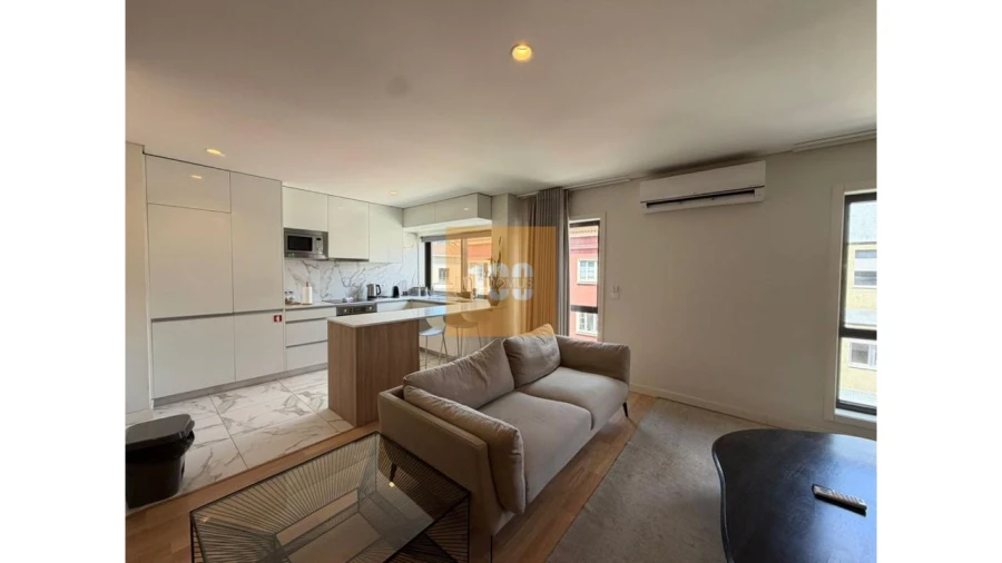 Apartamento T2 para Venda em Cedofeita, Santo Ildefonso, Sé, Miragaia, São Nicolau e Vitória Foto 4