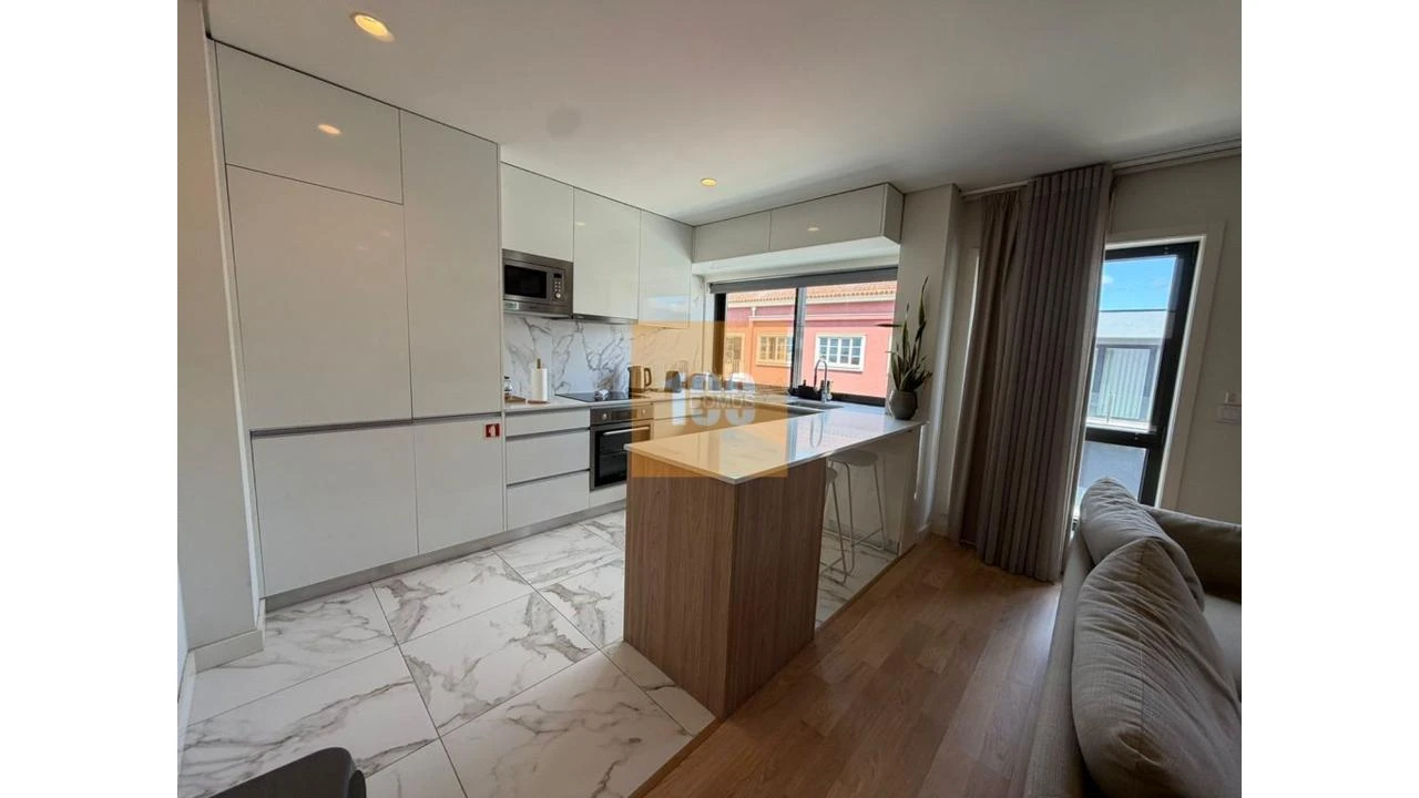 Apartamento T2 para Venda em Cedofeita, Santo Ildefonso, Sé, Miragaia, São Nicolau e Vitória Foto 7