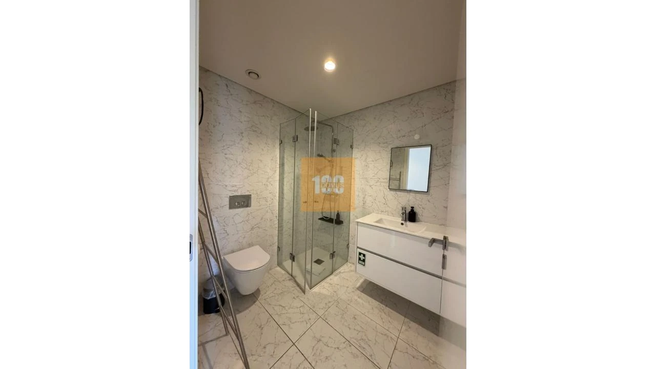 Apartamento T2 para Venda em Cedofeita, Santo Ildefonso, Sé, Miragaia, São Nicolau e Vitória Foto 8