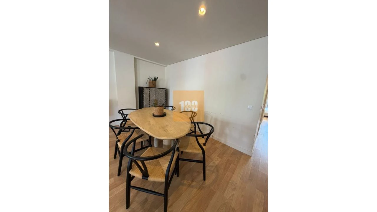 Apartamento T2 para Venda em Cedofeita, Santo Ildefonso, Sé, Miragaia, São Nicolau e Vitória Foto 6