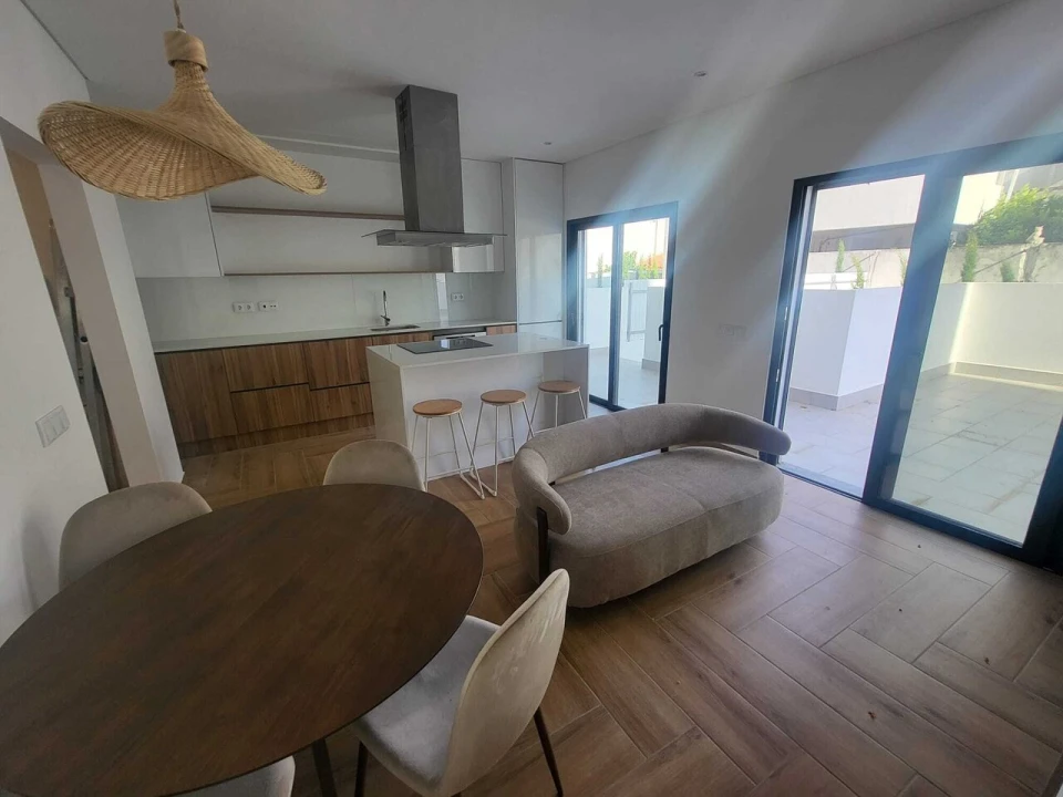 Apartamento T2 para Venda em Portimão Foto 3