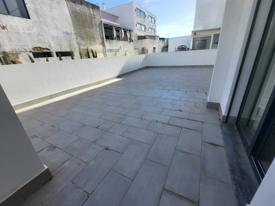 Apartamento T2 para Venda em Portimão Foto 21