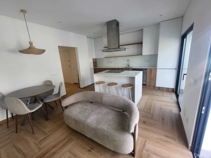 Apartamento T2 para Venda em Portimão Foto 2