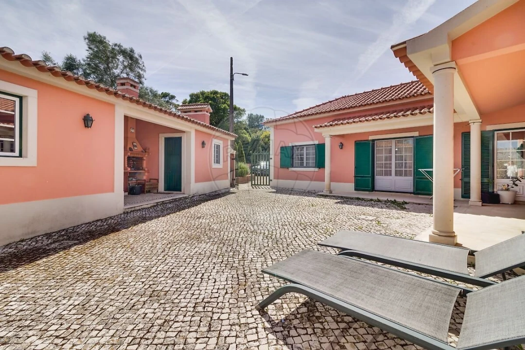 Moradia T3 para Venda em Arruda dos Vinhos Foto 3