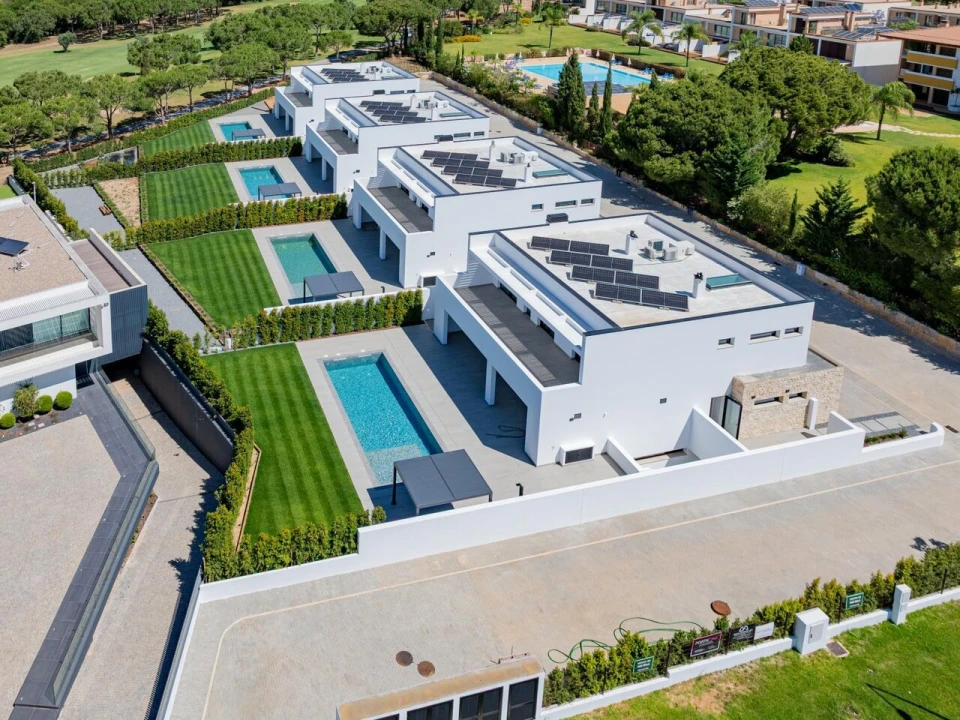 Moradia T4 para Venda em Quarteira Foto 63
