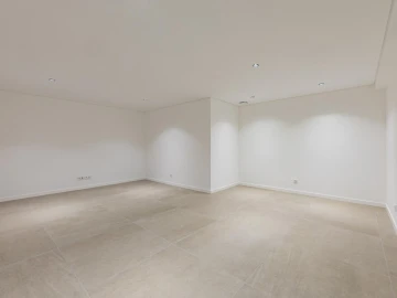 Moradia T4 para Venda em Quarteira