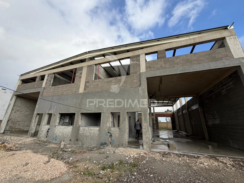 Armazém para Venda em Seixal, Arrentela e Aldeia de Paio Pires Foto 1