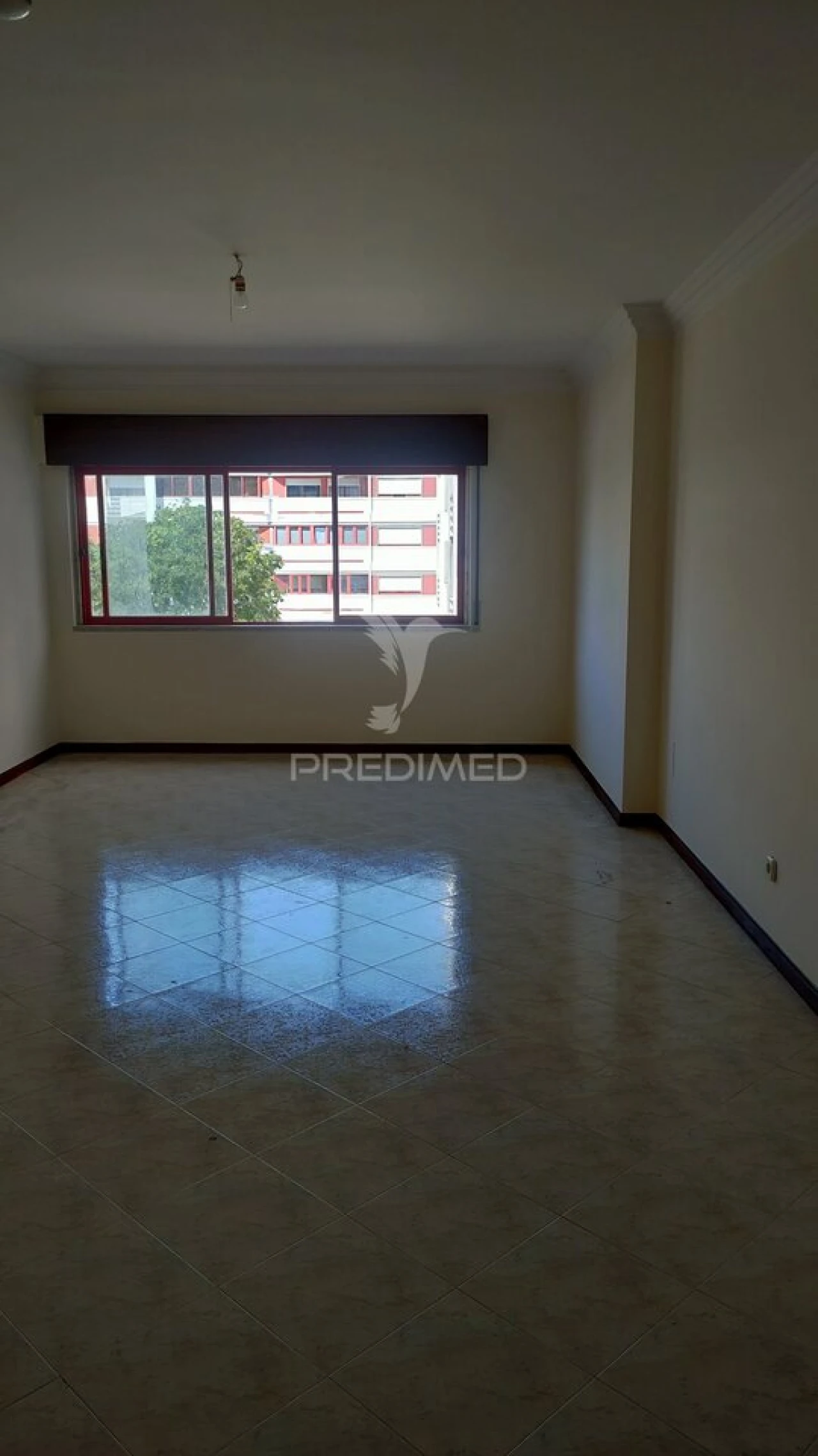 Apartamento T2 para Venda em Algueirão-Mem Martins Foto 2