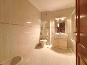 Apartamento T2 para Venda em Algueirão-Mem Martins