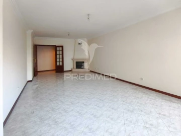 Apartamento T2 para Venda em Algueirão-Mem Martins