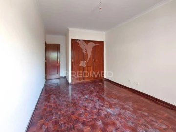 Apartamento T2 para Venda em Algueirão-Mem Martins