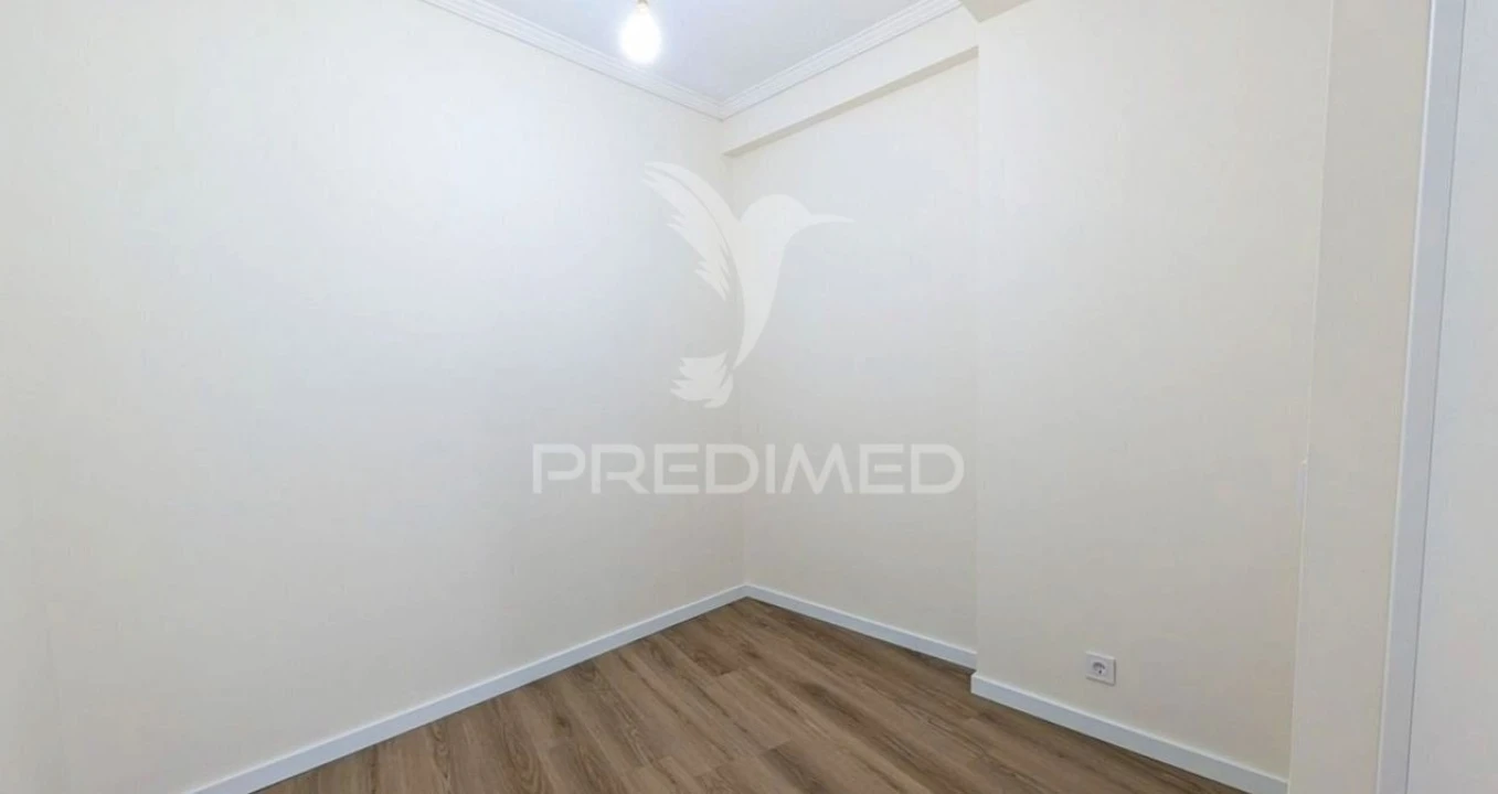 Apartamento T1 para Venda em Vila do Conde Foto 7