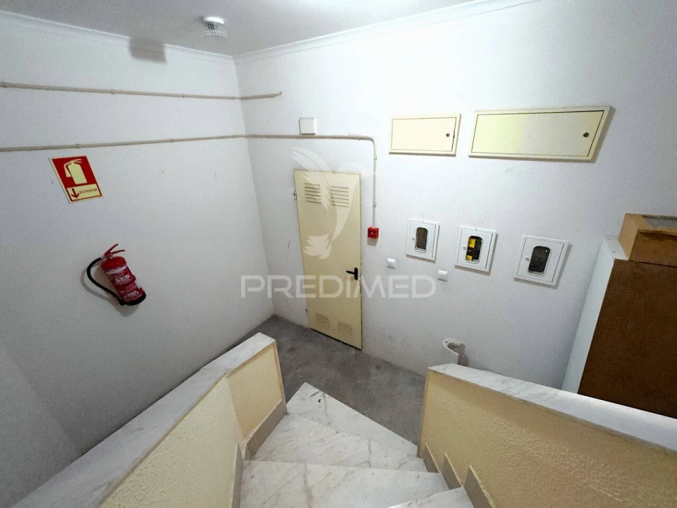 Apartamento T2 para Venda em Vialonga Foto 29