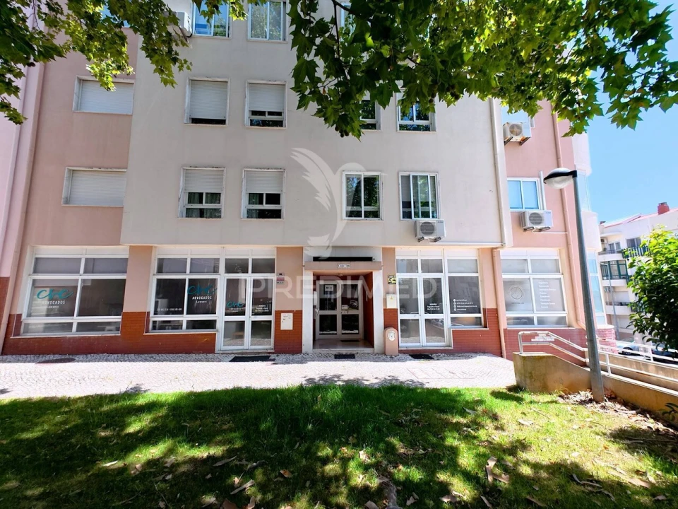 Apartamento T2 para Venda em Vialonga Foto 3
