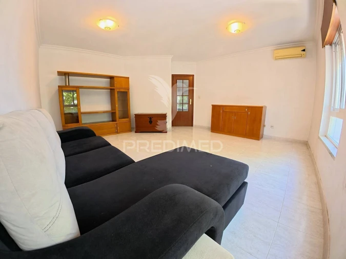 Apartamento T2 para Venda em Vialonga Foto 24