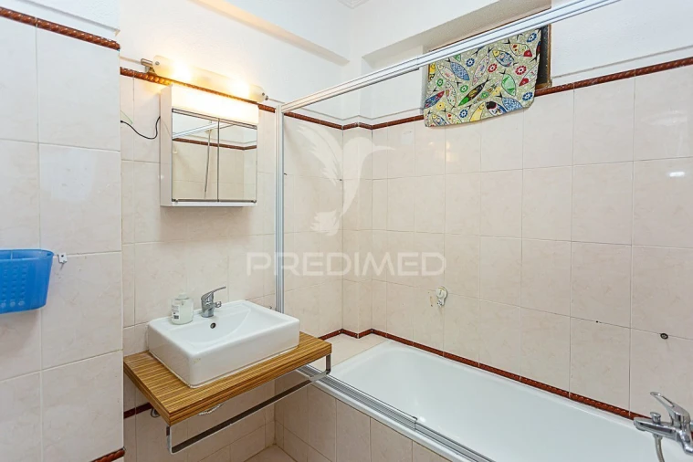 Apartamento T0 para Venda em Tavira (Santa Maria e Santiago) Foto 4