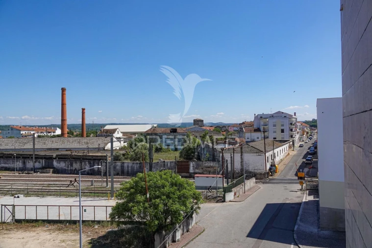 Escritório para Arrendamento em Abrantes (São Vicente e São João) e Alferrarede Foto 10