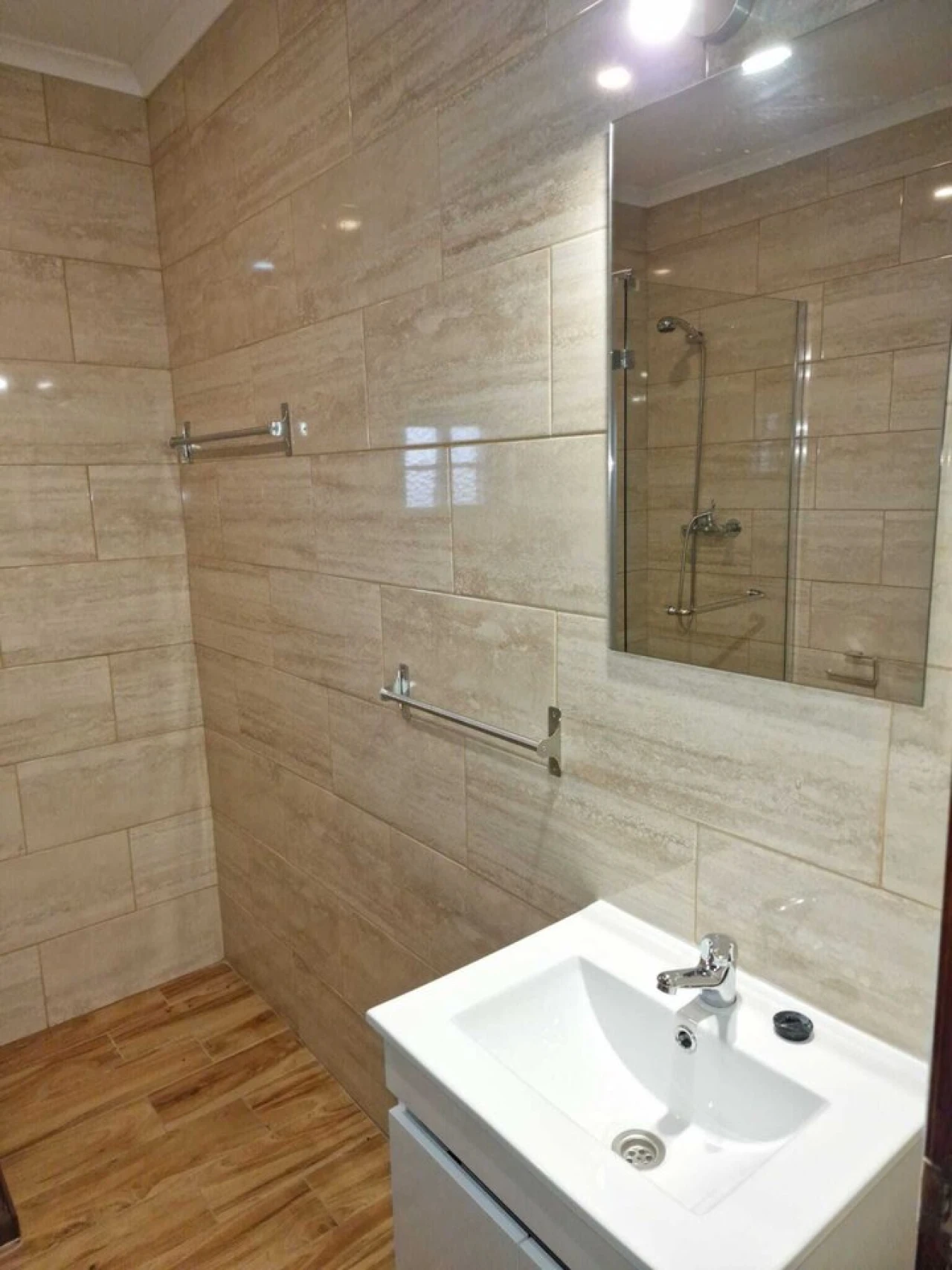 Moradia T3 para Venda em Odiaxere Foto 11