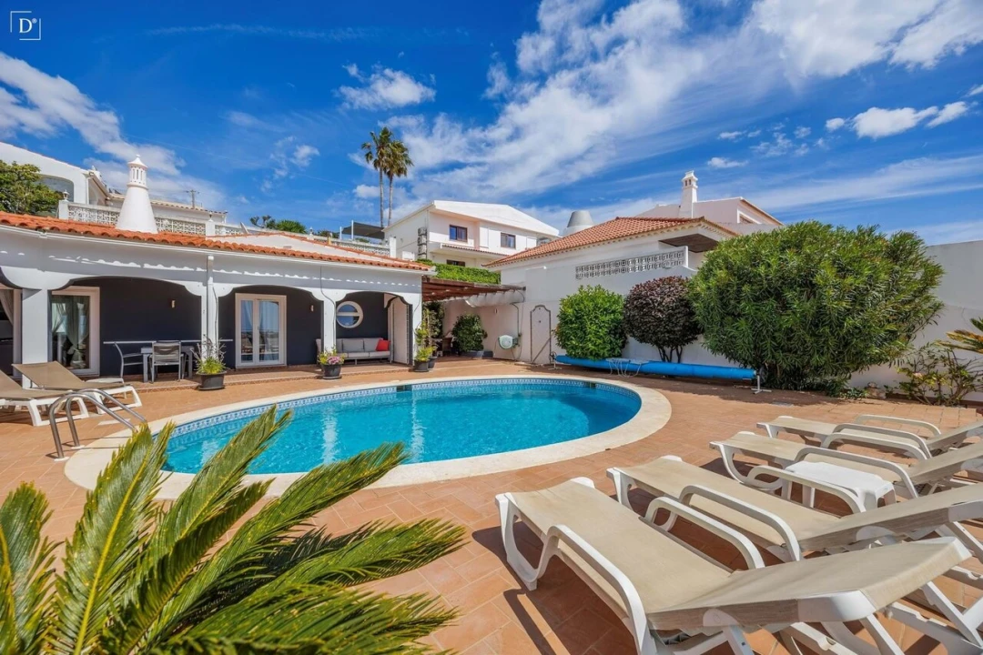 Moradia T4 para Venda em Albufeira e Olhos de Água Foto 9